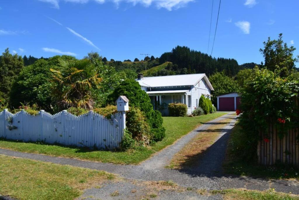 Riverlea Cottage - Cosy, Comfy, Quiet, Central Taumarunui Exteriör bild